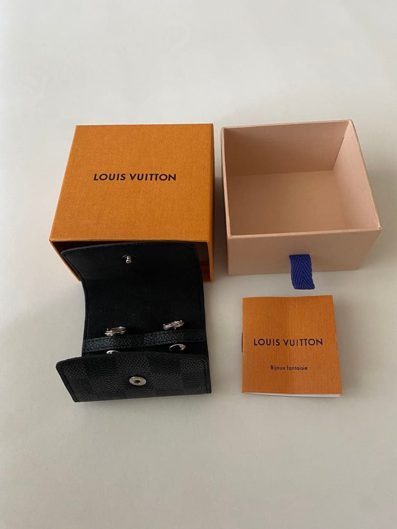 新品未使用Louis Vuitton カフリンクス　ヴィトン　カフス