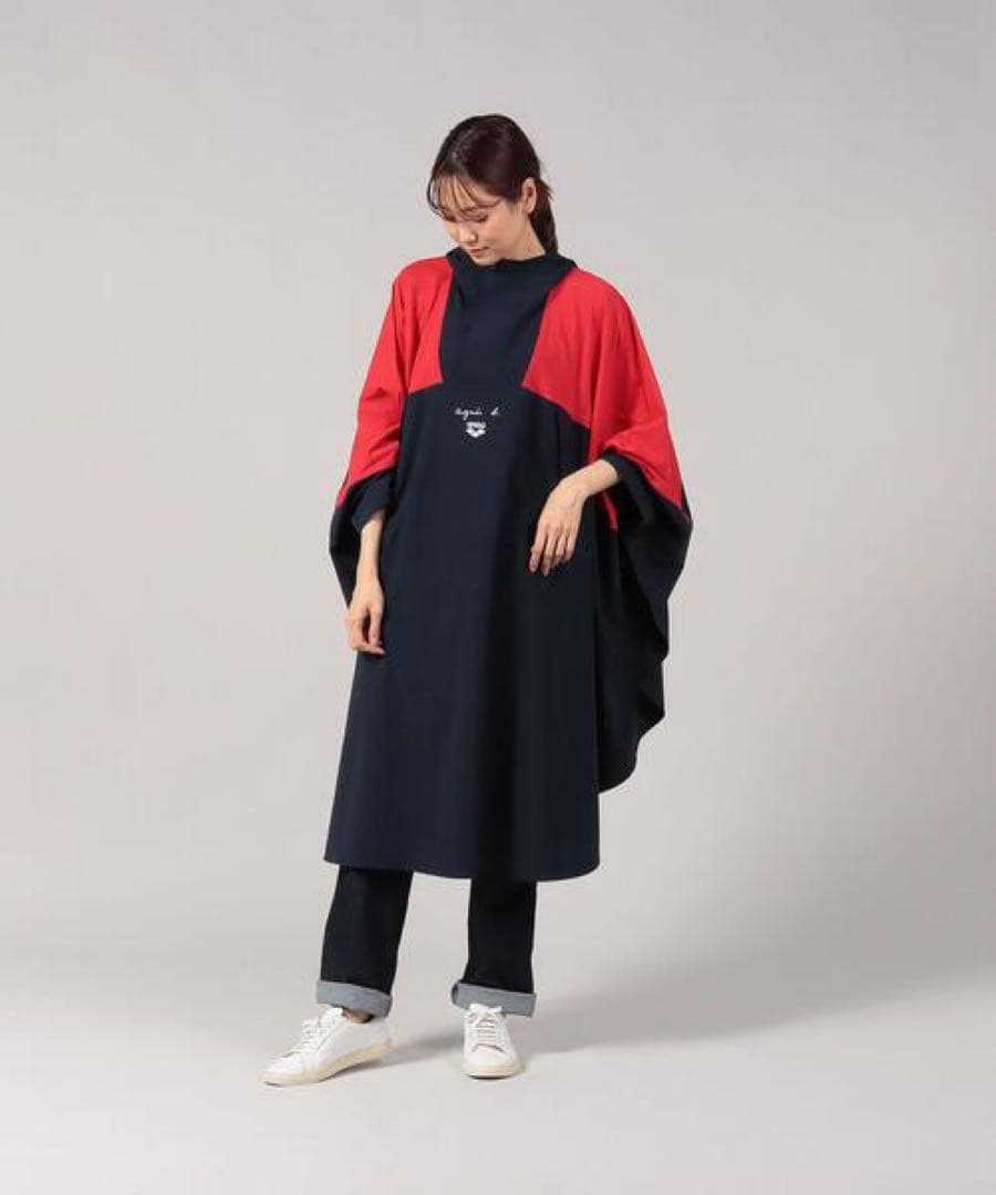 新品未使用タグ付き。アニエスベー × アリーナ レインポンチョ