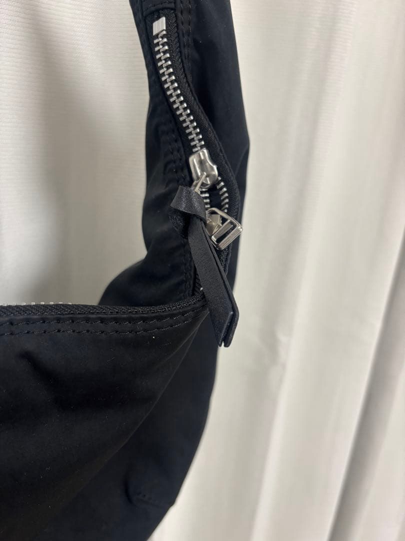 COMME des GARÇONS HOMME バナナショルダーバッグ ブラック