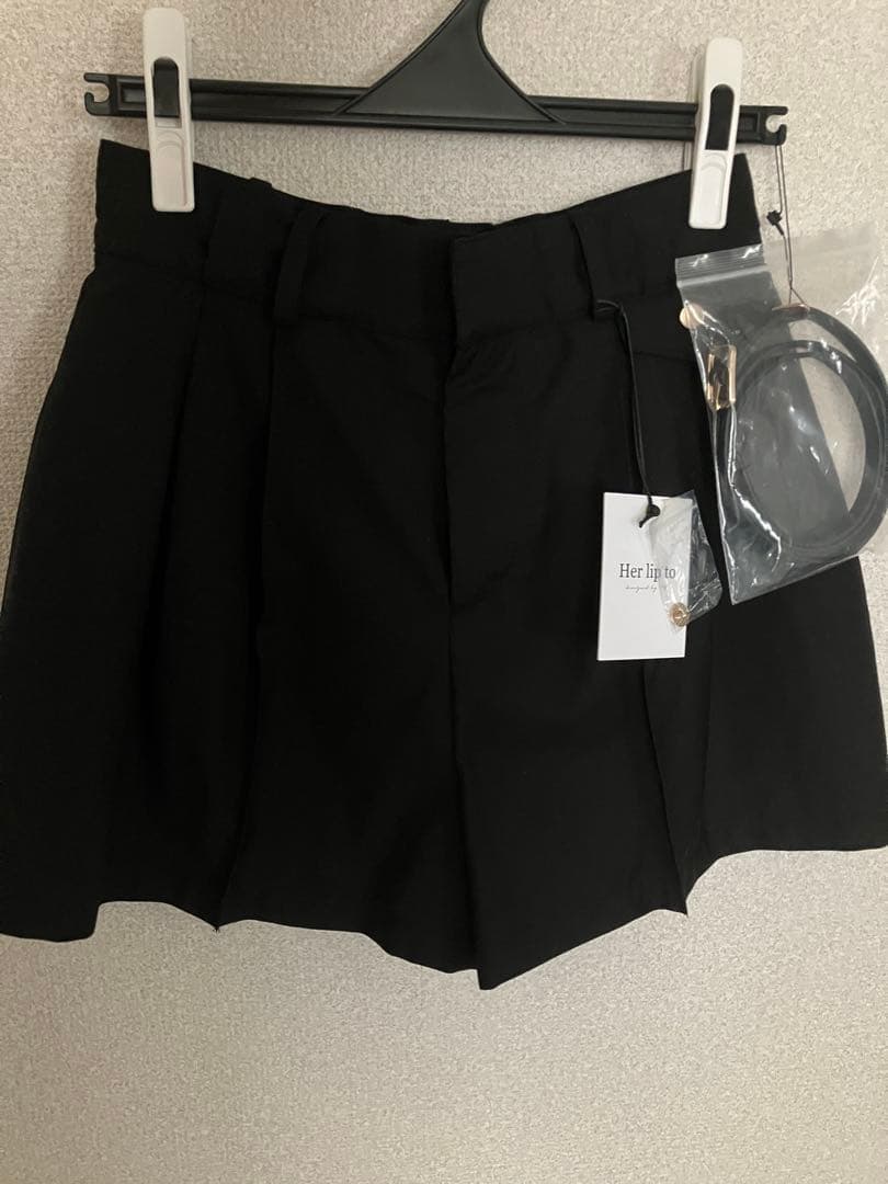 新品タグ付きCarette Belted Twill Shortsベルト付