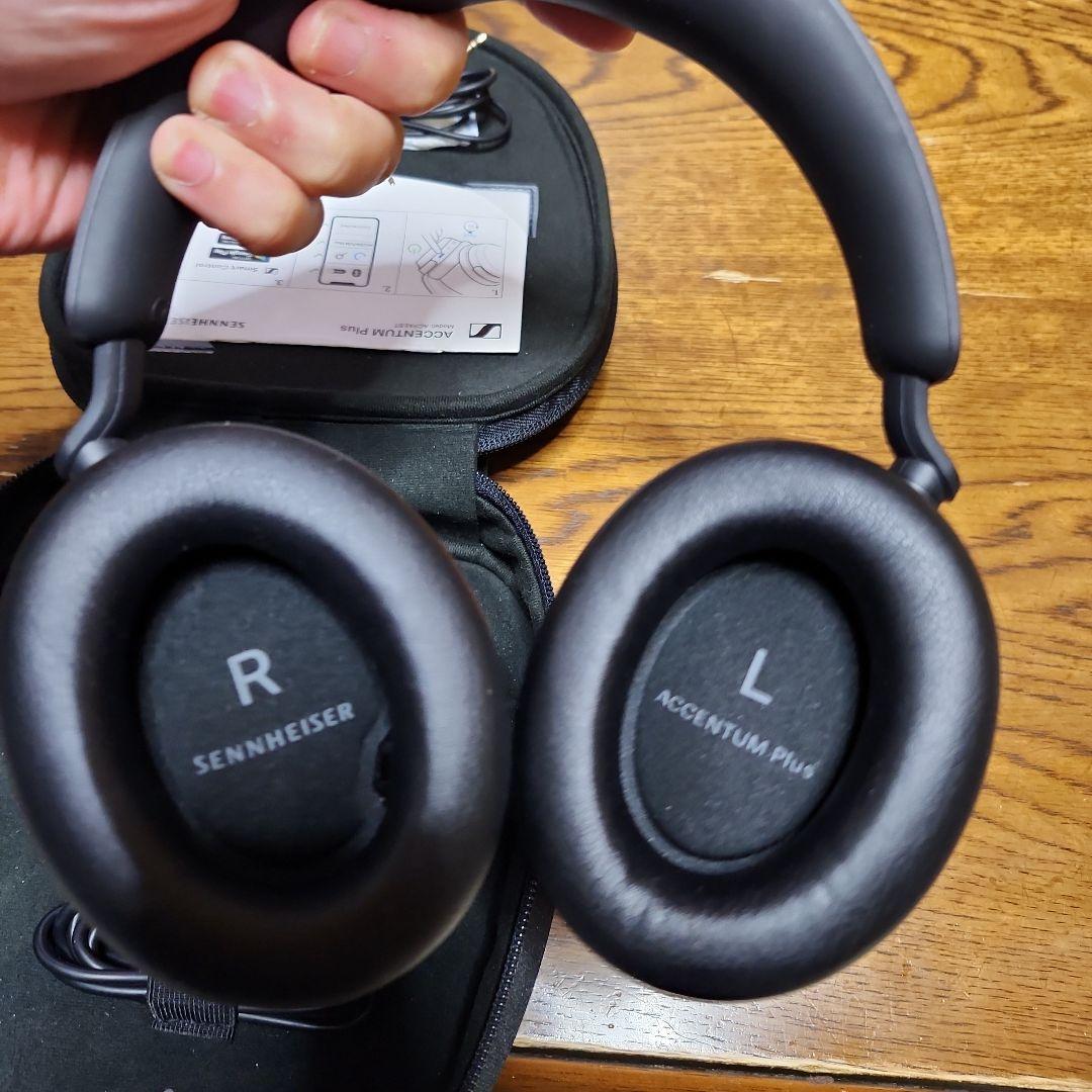 ヘッドホン Accentum Plus Wireless