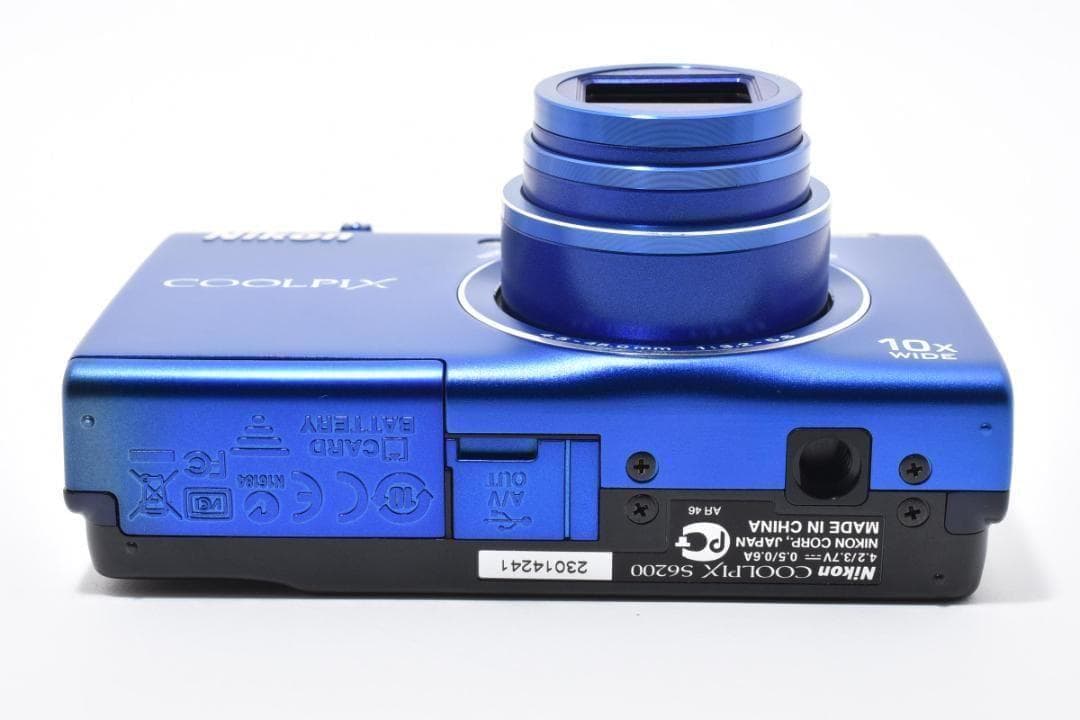 【お値下げ歓迎・ほぼ新品】　Nikon COOLPIX S6200 ブルー