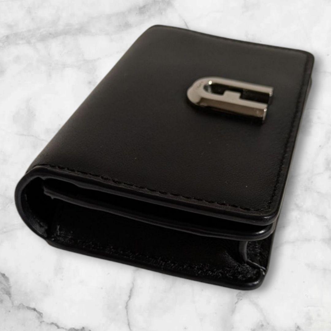 【新品未使用✨️】箱つき FURLA 本革 名刺入れカード入れ ブラックシンプル