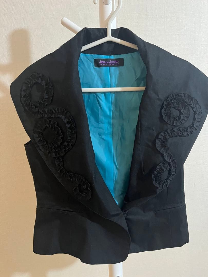 JUNKO KOSHINO 立体薔薇デザイン ベスト