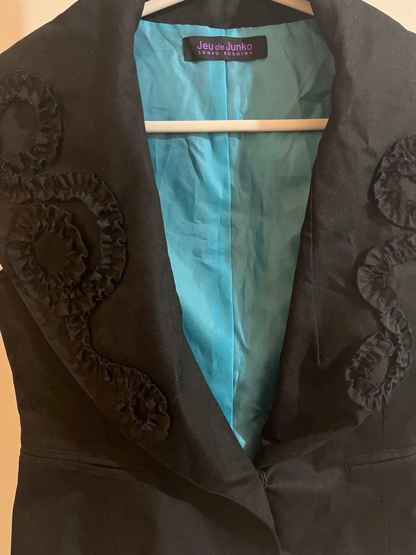 JUNKO KOSHINO 立体薔薇デザイン ベスト