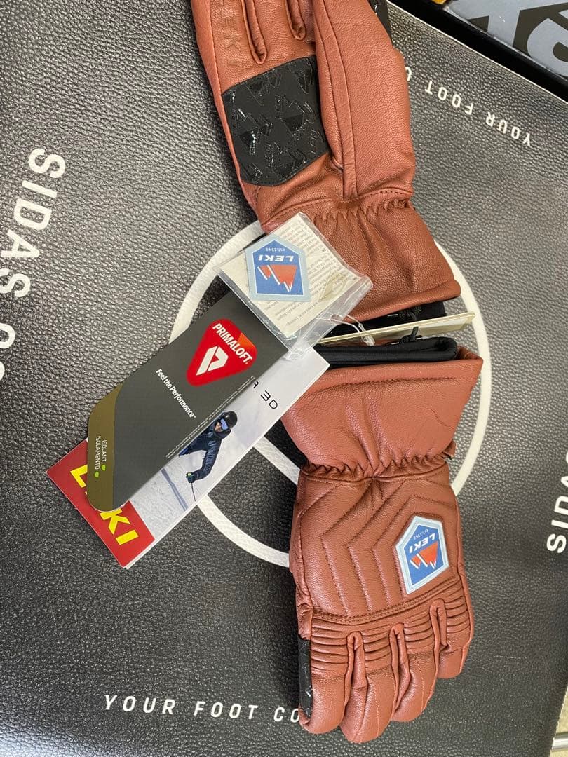 レキ Maraboo 3D サイズ8 22−23モデル新品未使用品