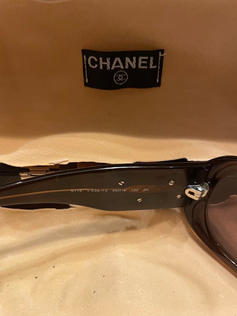 ◆CHANEL　シャネル◆カメリアロゴ付き　サングラス