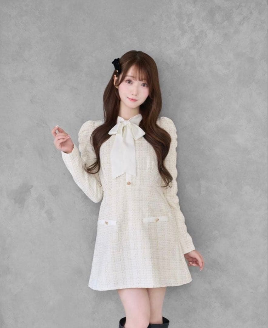Rosé Muse ribbon tie tweed mini onepiece