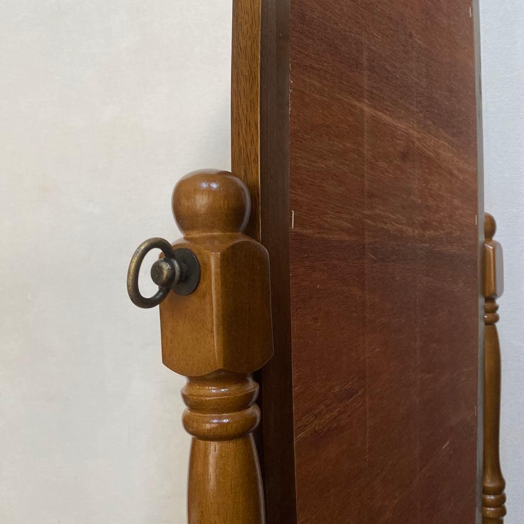 【新品/送料込み】クラシック 木製スタンドミラー 脚付き 姿見