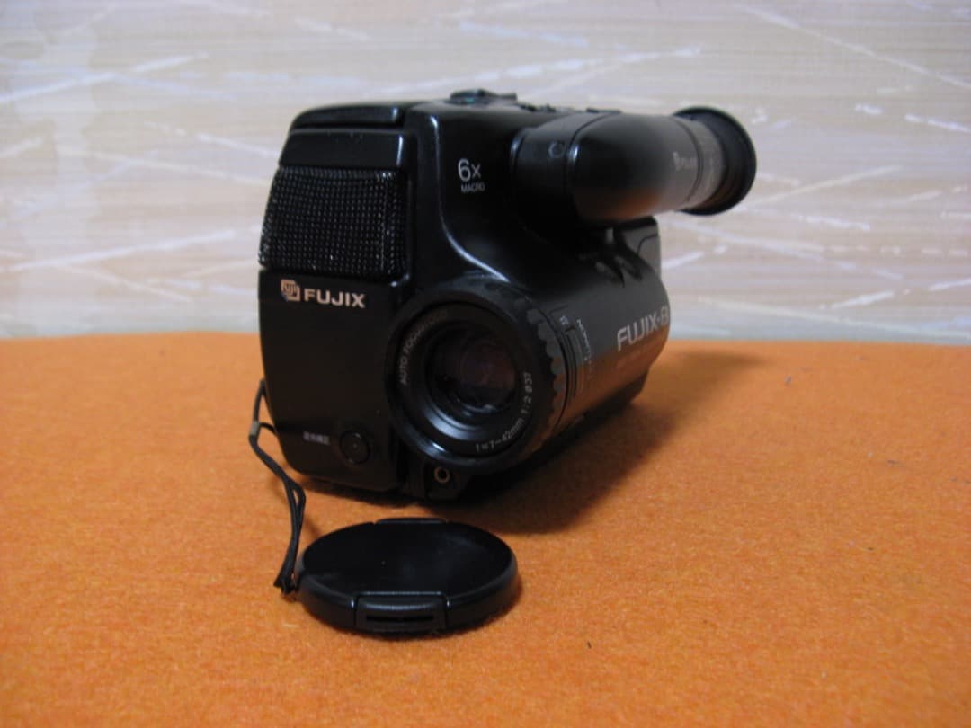 動作OK❗️☆FUJIXの8ミリビデオカメラ/FUJIX-8 P660