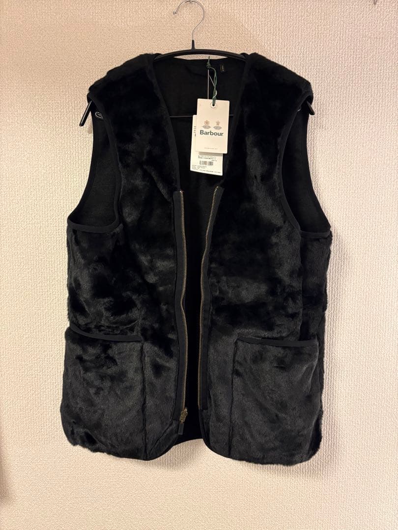 【新品】Barbour フロントジップ ファー ライナー ベスト BLACK40