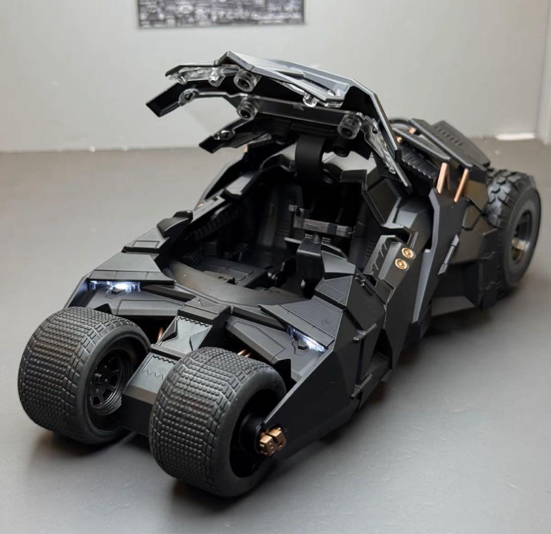 1/18 バットモービル バットマン ビギンズ　合金車　ミニカー