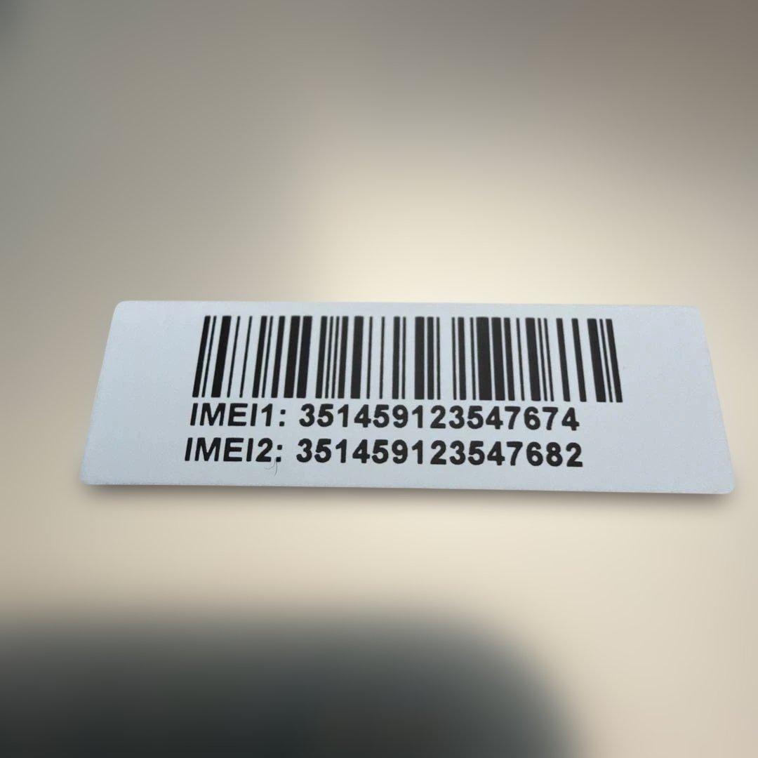 docomo　らくらくスマートフォン　F-53Eゴールド