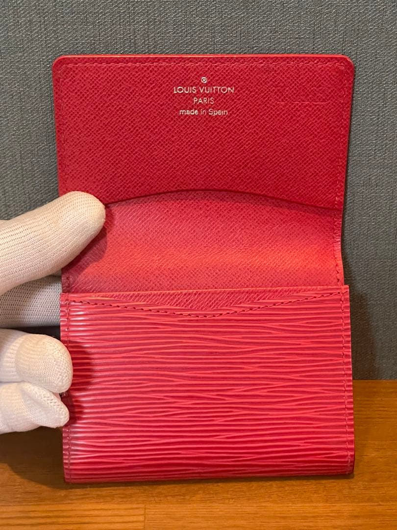 ルイヴィトン エピ アンヴェロップ カルト ドゥ ヴィジット　名刺入れ　レッド