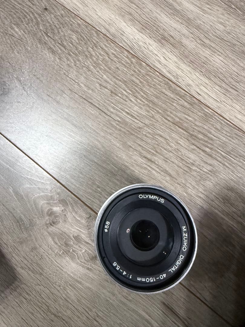 OLYMPUS PEN E-PL8 ブラウン　ミラーレス