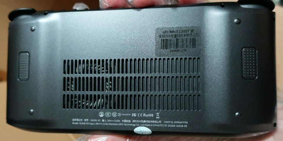 GPDwin3 1165g7 16gb 1tb　＋ドック＋ケース他