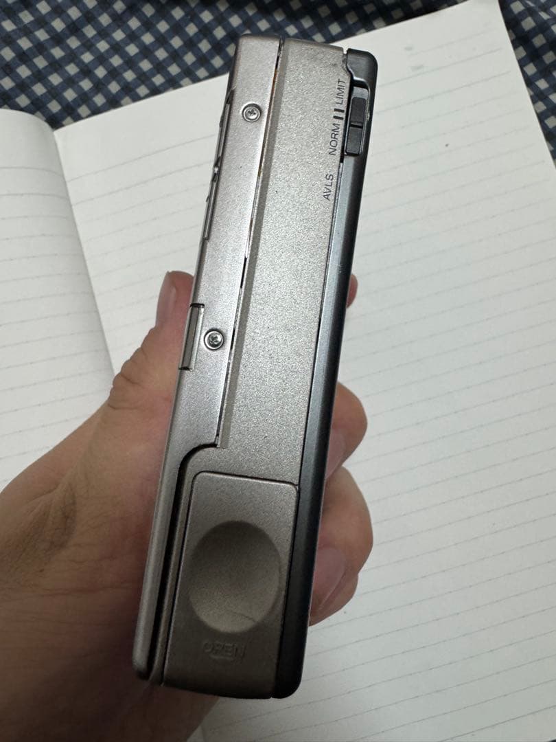 d*2様 ソニー　DAT ウォークマン ポータブル TCD-D100 ジャンク