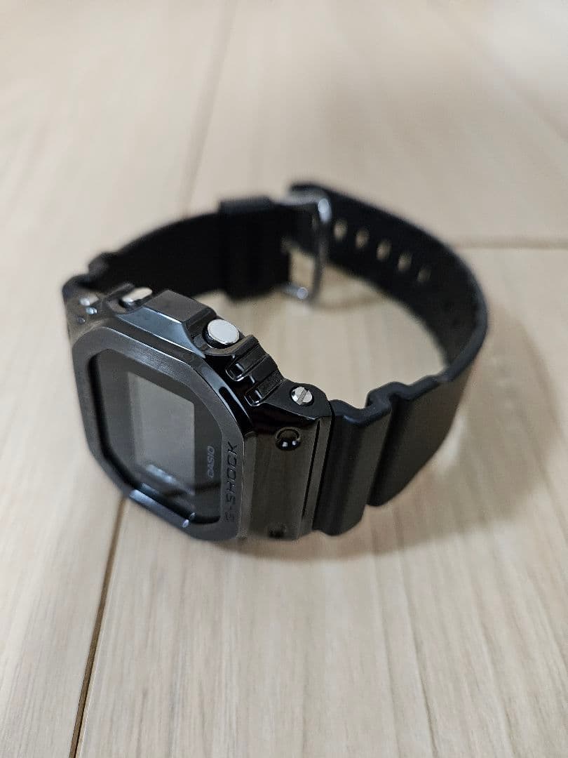 Gショック GM-5600B