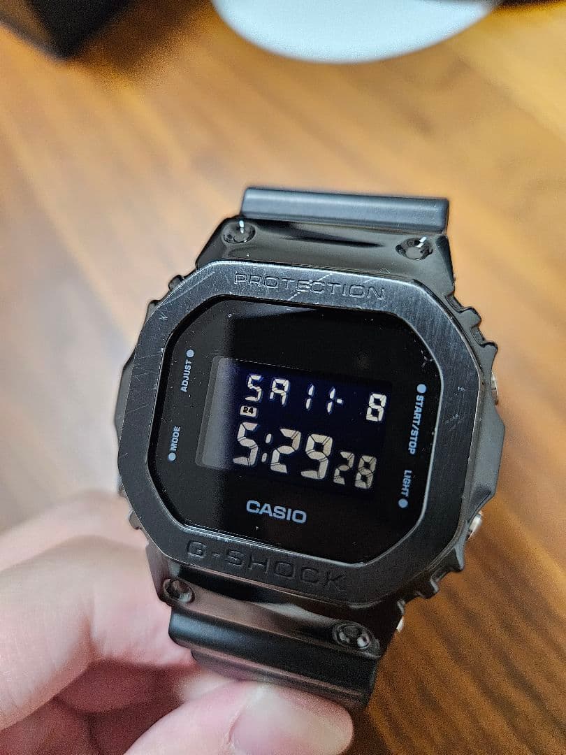 Gショック GM-5600B