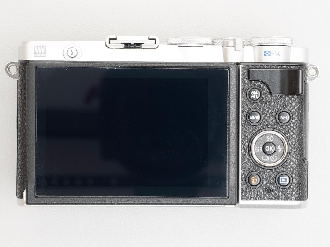 オリンパス PEN E-P7