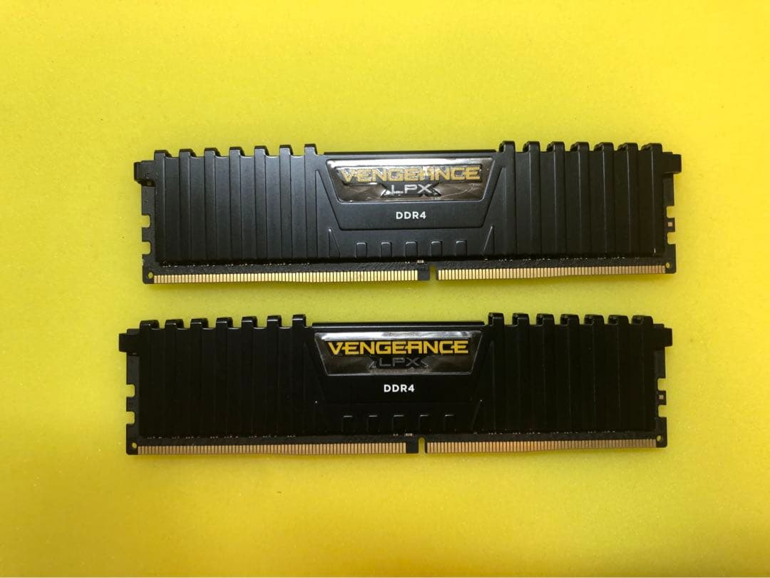 【動作品/テスト済み】CORSAIR DDR4-2666 16GB(8GB2枚)