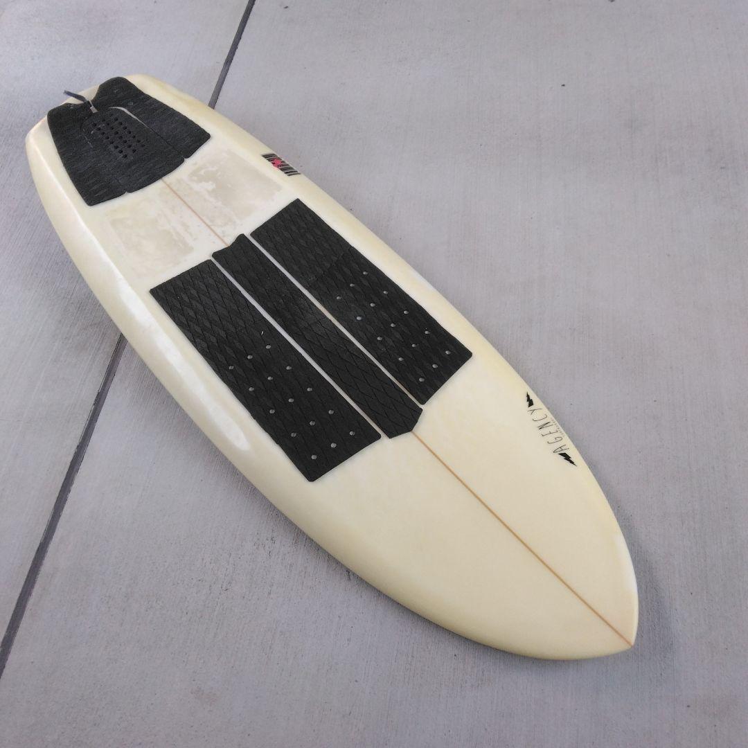 小波BULLANT5'6\" AGENCYサーフボードEPS　フィン付き