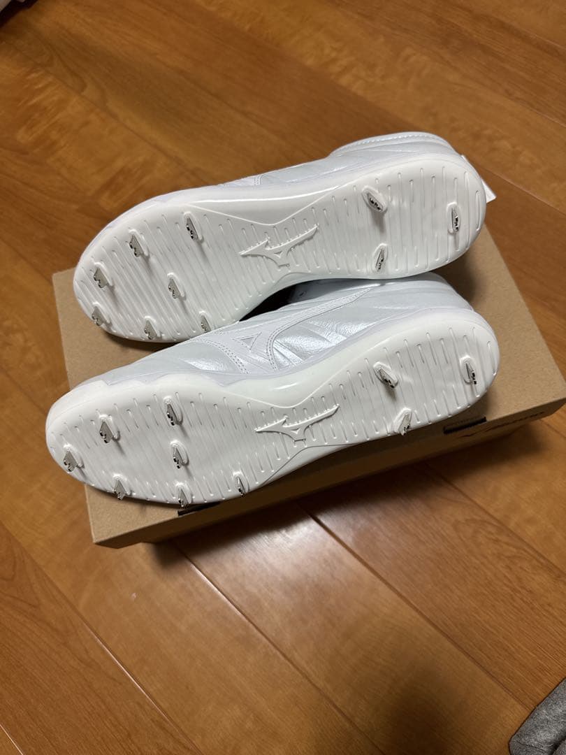 【新品未使用】Mizuno スピードレボプロ MID 27.0 cm ホワイト