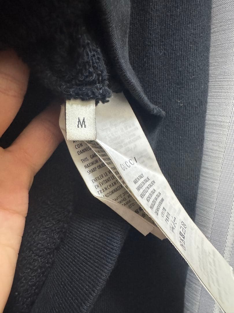 gucci 花柄刺繍　フラワースウェット