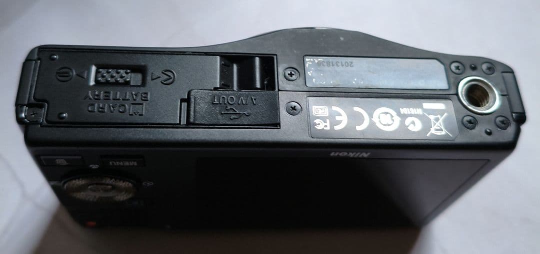 Nikon COOLPIX S8100 ブラック