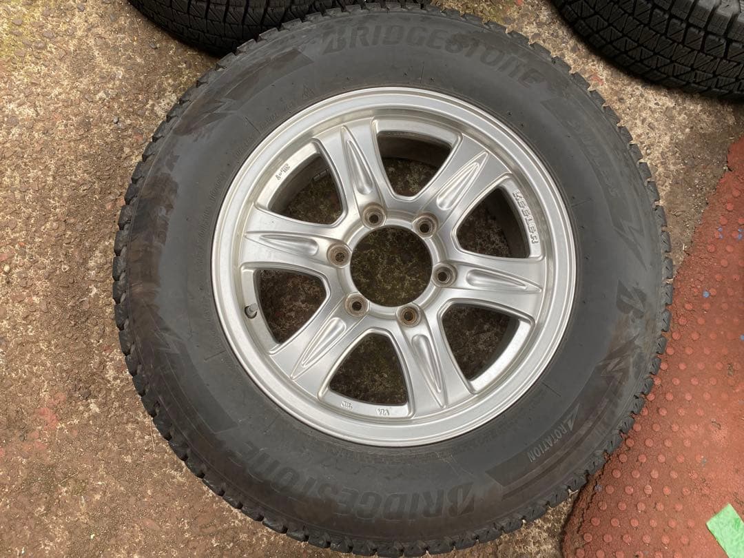 バリ山 KEELER 16インチ 7J スタッドレス 215/70r16