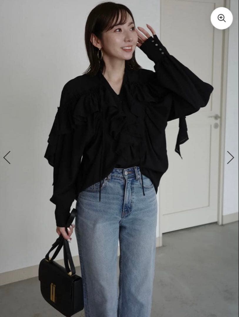 anuans リンクルラッフルブラウス