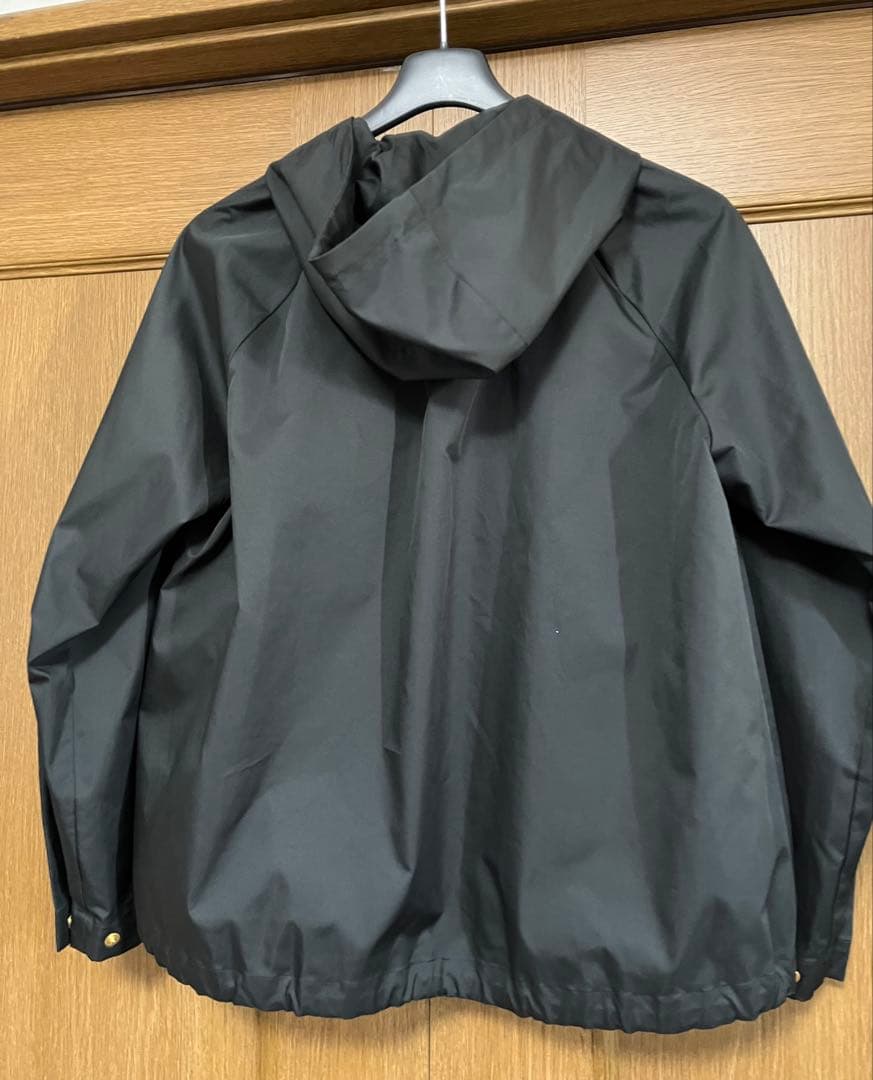 あっこちゃん　新品☆ ANAYI タフタフードブルゾン