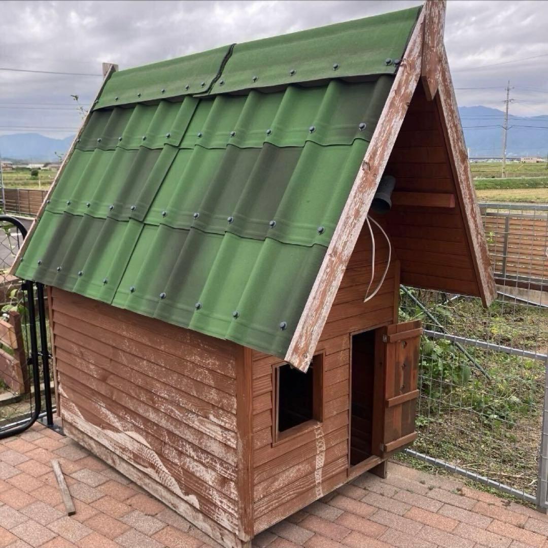 は*ん様 木製屋外小屋 緑と茶色　直接引き取り限定