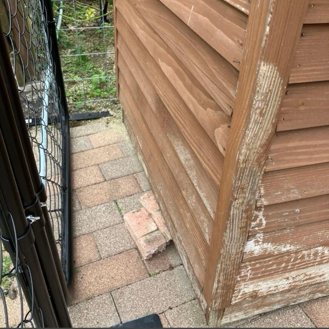 は*ん様 木製屋外小屋 緑と茶色　直接引き取り限定