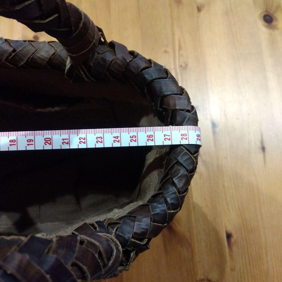 くるみ　あけびのブラウンかごバッグ