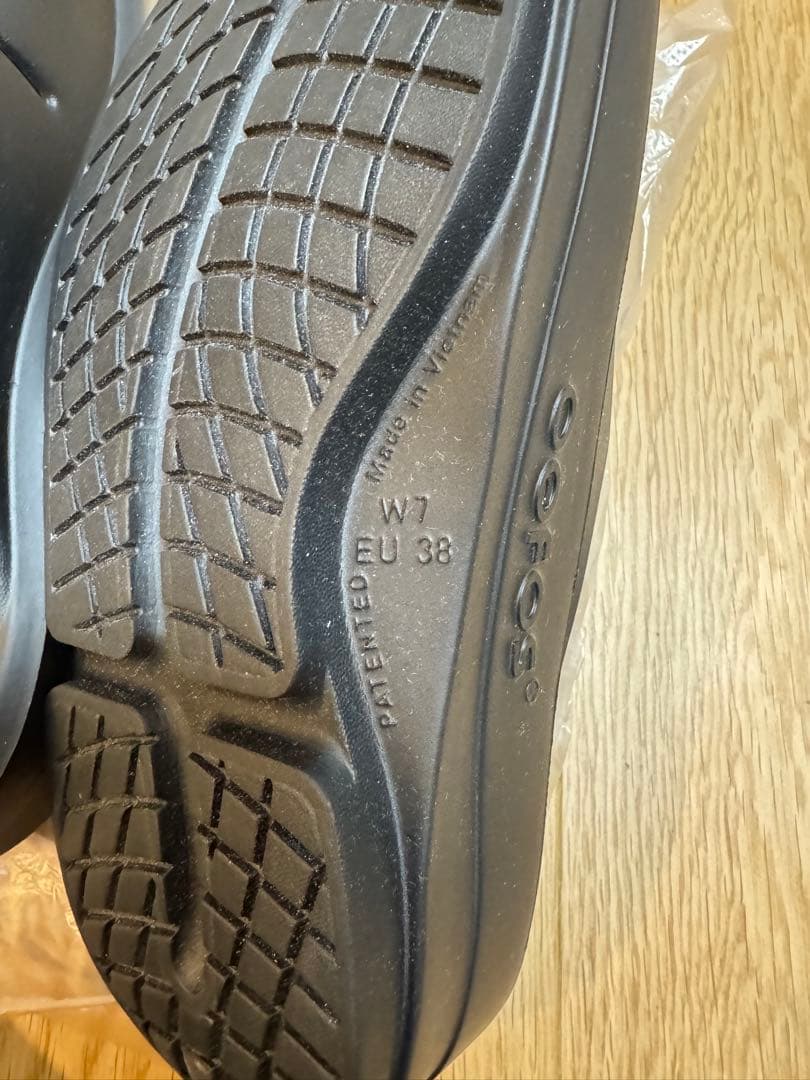 ウーフォス/OOFOS OOmega OOahh（ウーメガウーアー)