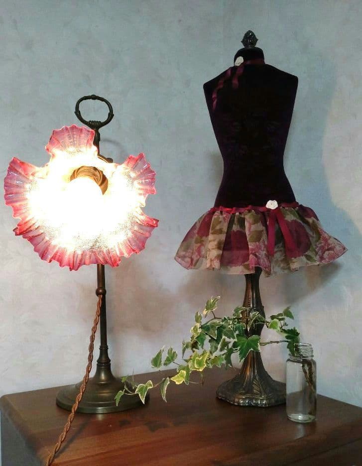 ■アンティーク ■ テーブルランプ フリルシェード