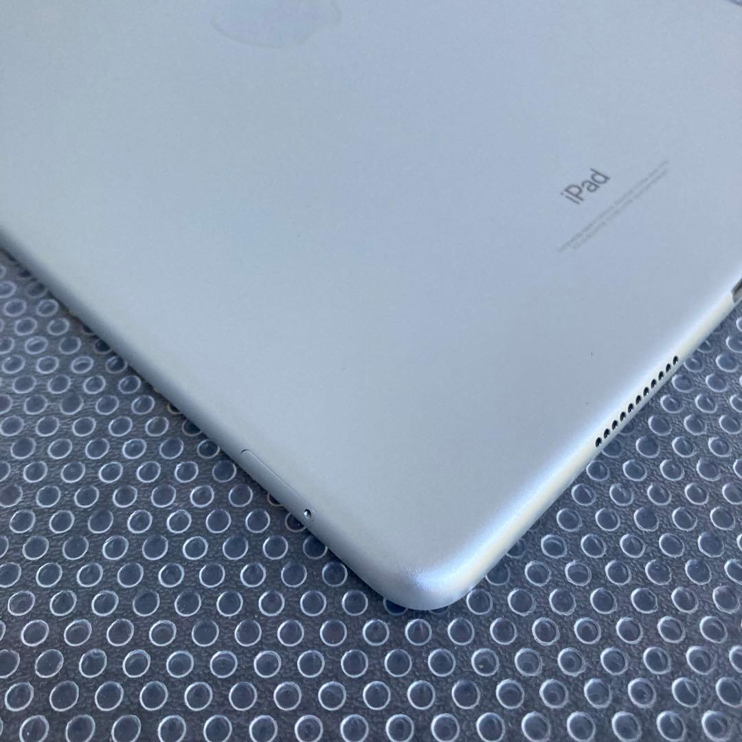 817 電池良好☆iPad Pro 64GB 10.5インチ SIMフリー☆