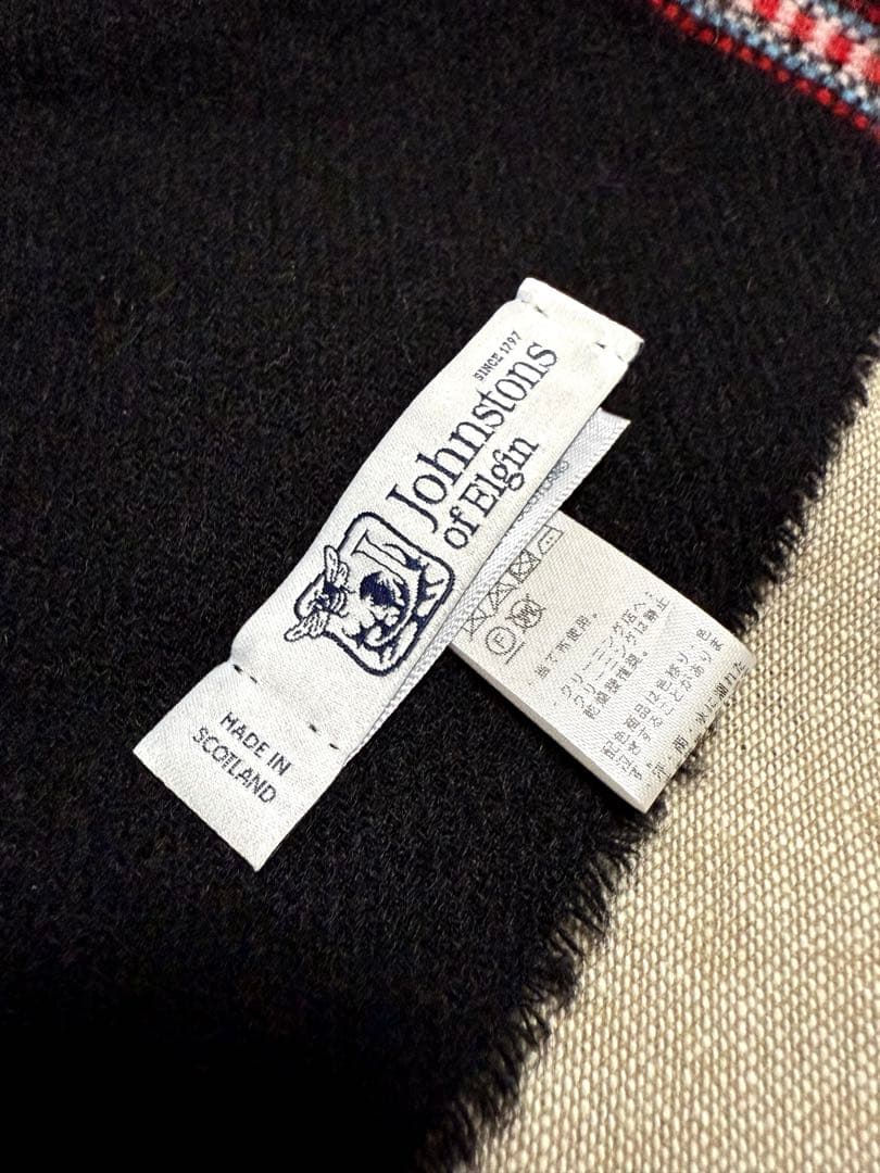 Johnstons／BEAMS別注／カシミヤ100%／ネイティブ柄／ストール