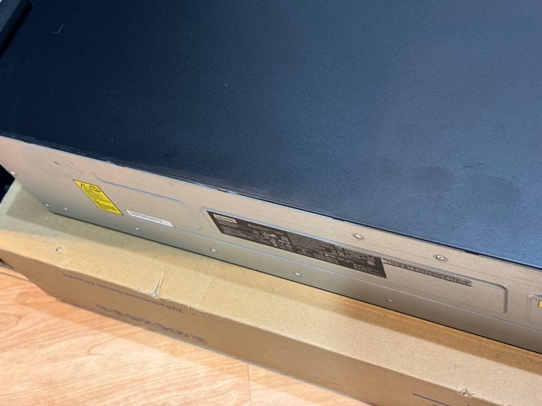 ThinkSystem ST650 V2 7Z74 タワー・ラックマウントサーバ