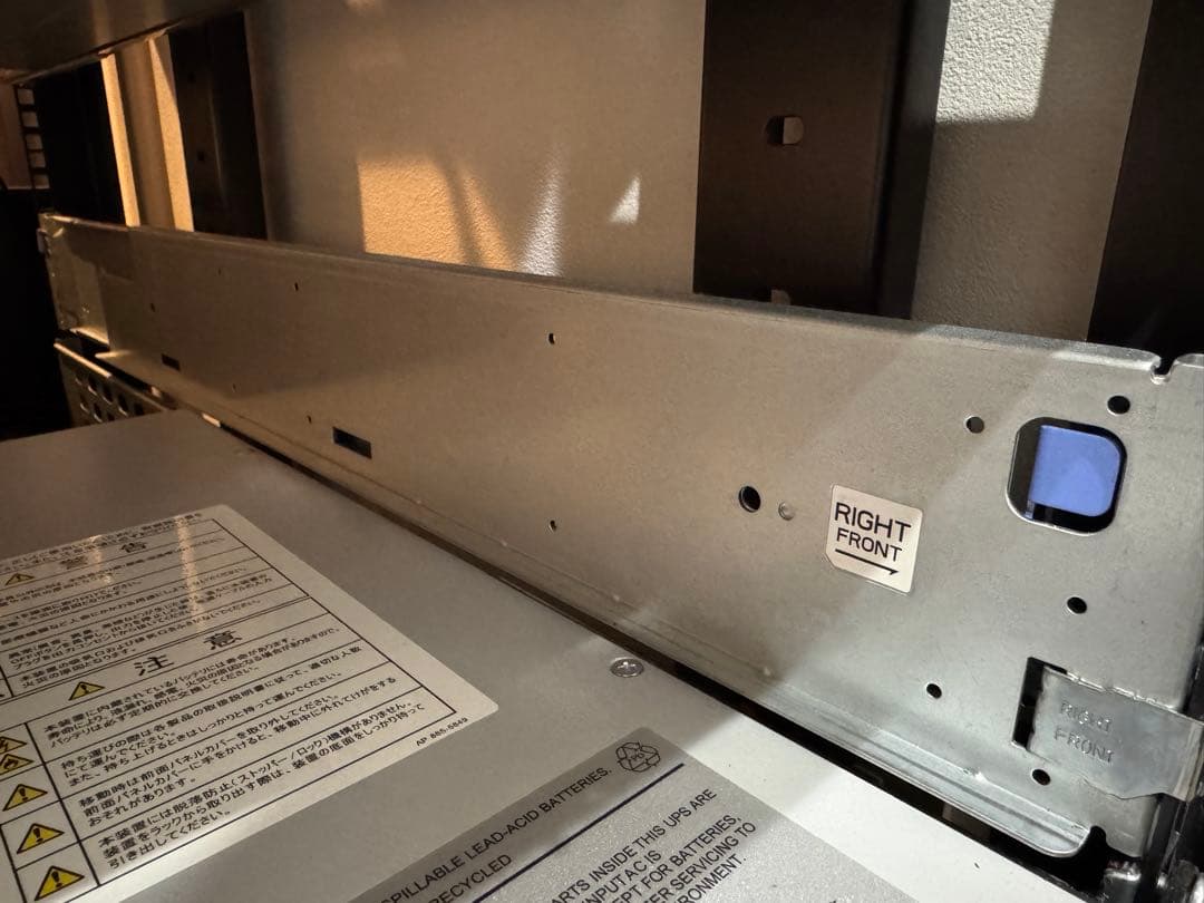 ThinkSystem ST650 V2 7Z74 タワー・ラックマウントサーバ