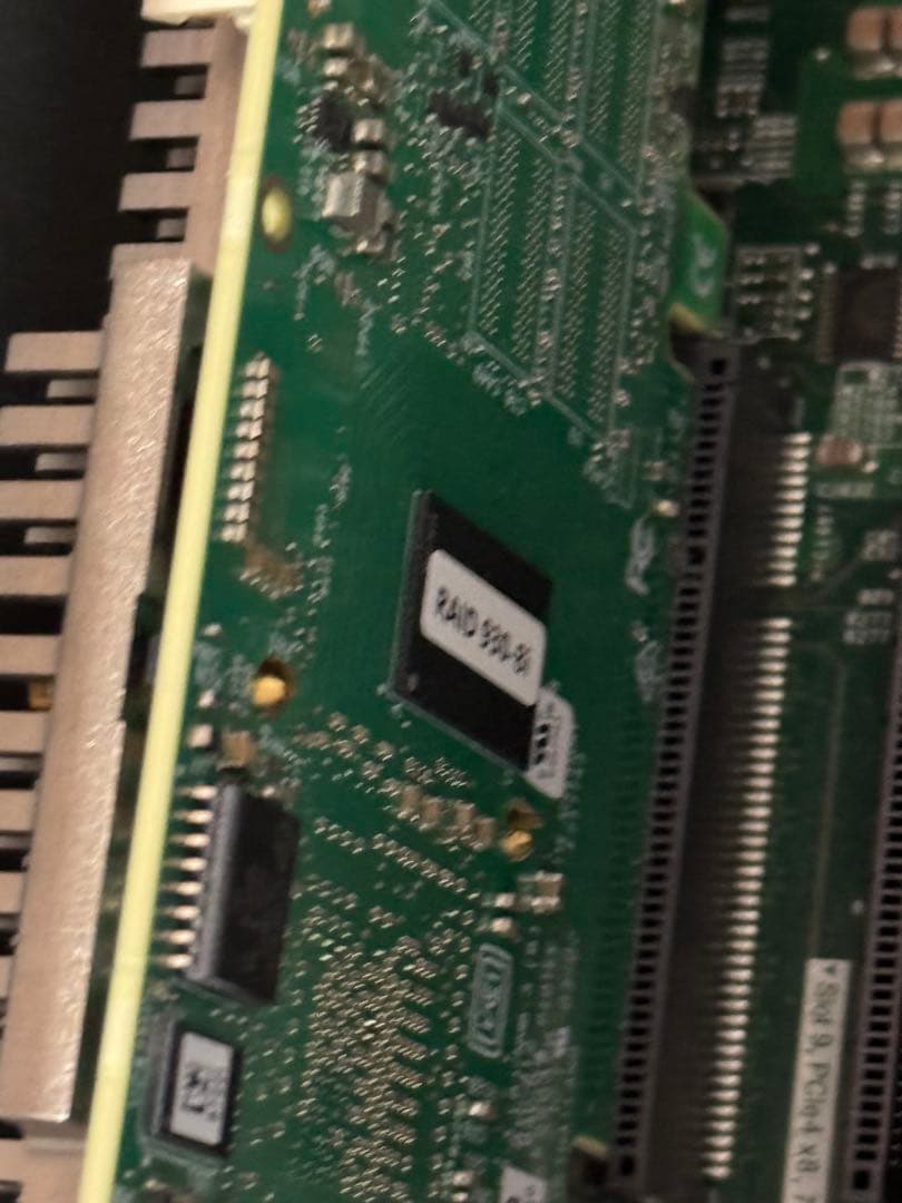 ThinkSystem ST650 V2 7Z74 タワー・ラックマウントサーバ