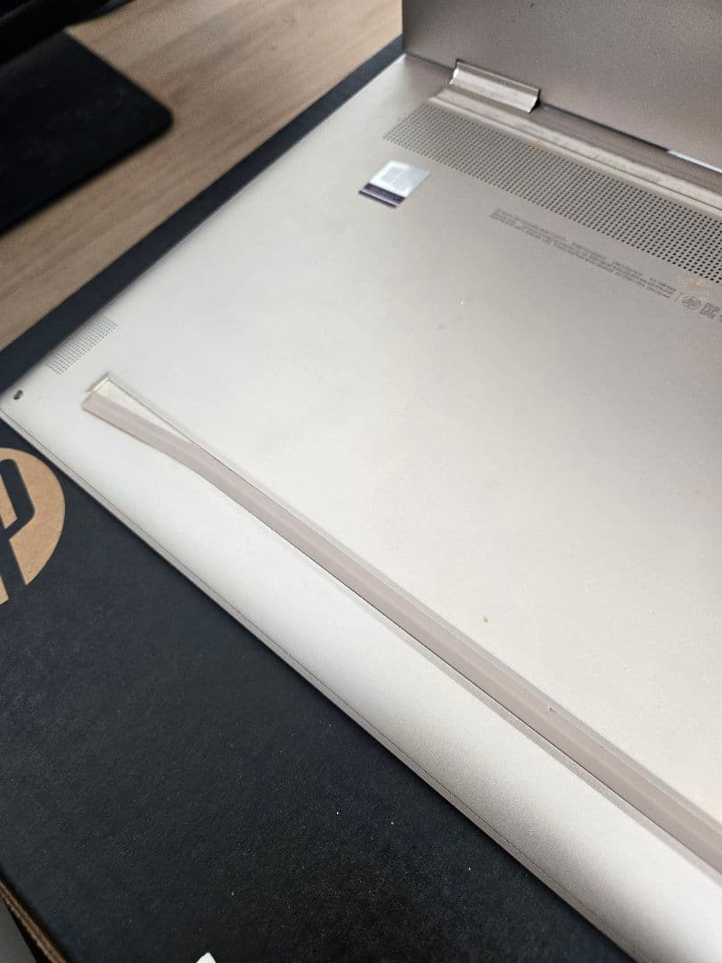 HP Spectre 13.3インチ ノートPC 本体