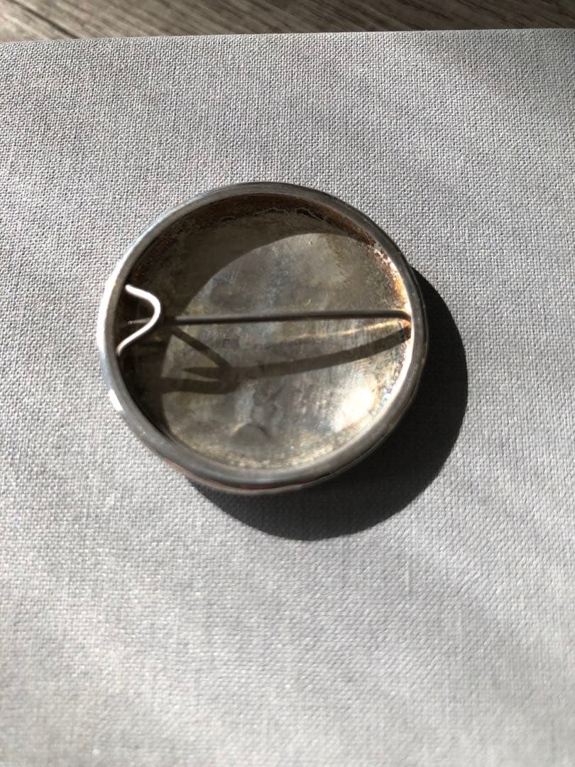 BUNNEY バニー 34mm HAMMERED BADGE バッジ