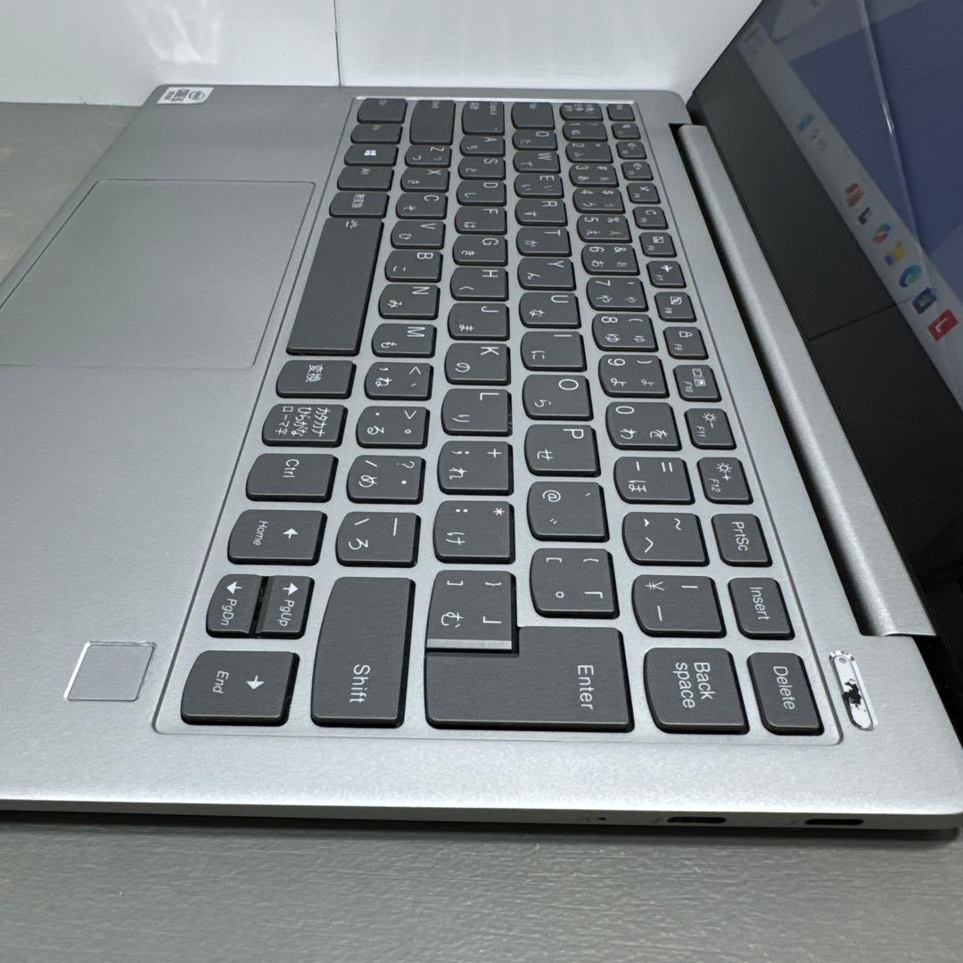 【超レア】レノボYOGA S730プラチナ☘️10世代i5☘️NVMe512GB