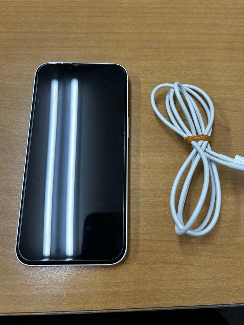 Apple iPhone 13 スターライト128GB