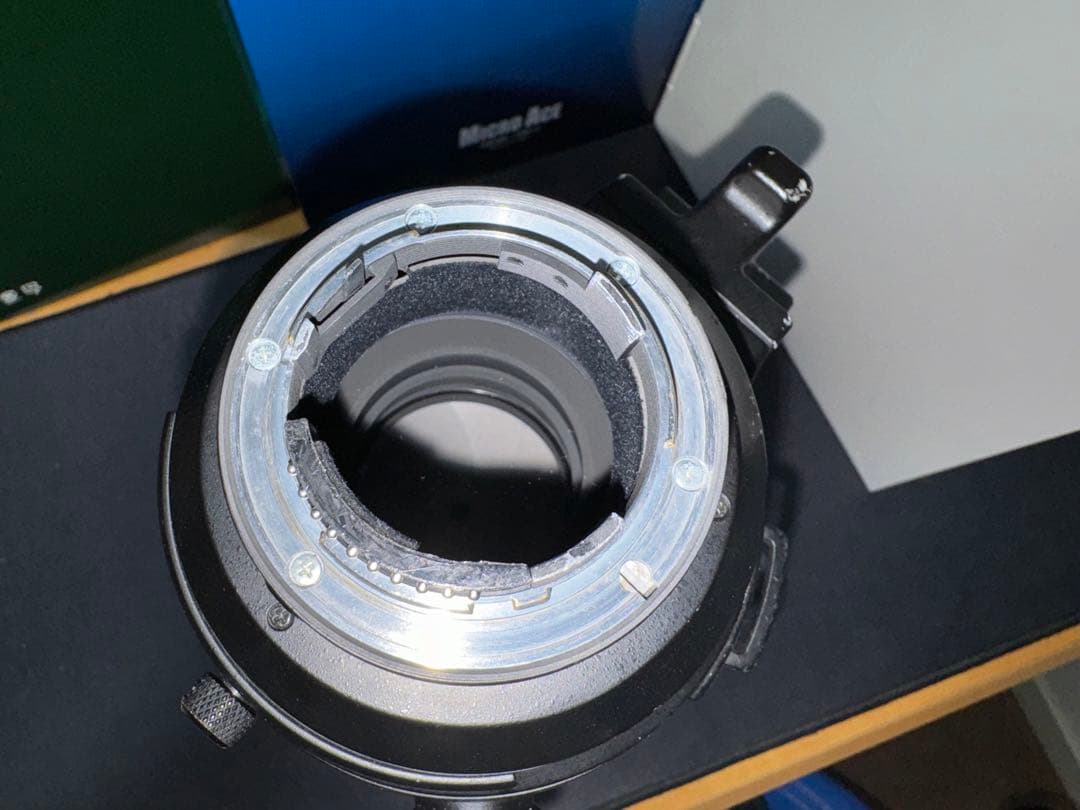 ニコン AF-S VR Nikkor ED 300mm F2.8G (IF)