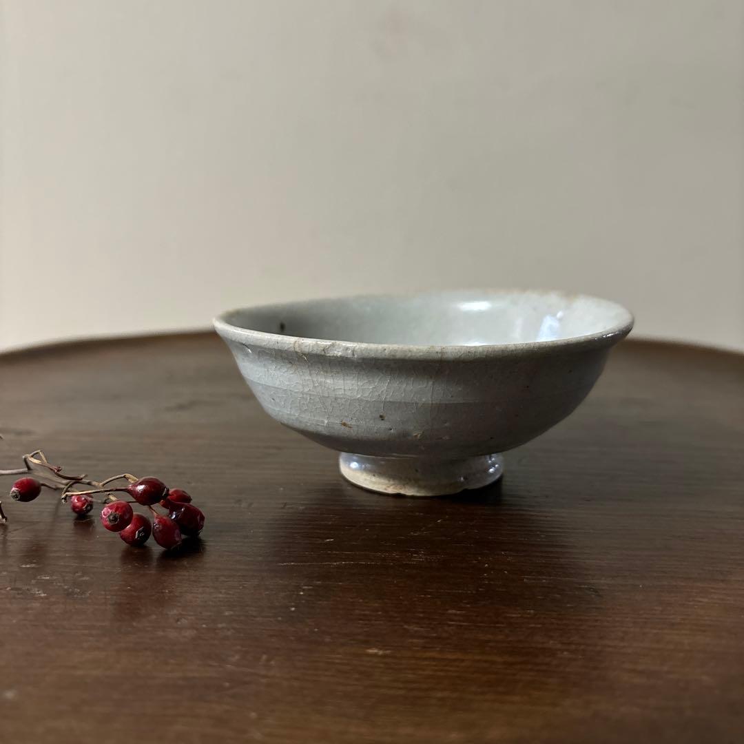 李朝盃　小鉢　白磁　堅手　小服茶碗　韓国アンティーク　古道具　古民芸　古陶磁