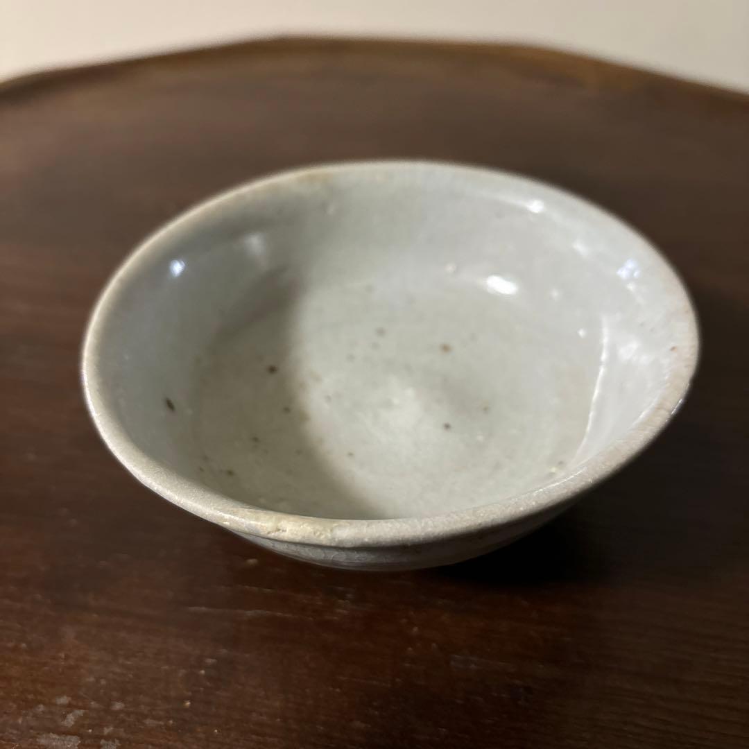 李朝盃　小鉢　白磁　堅手　小服茶碗　韓国アンティーク　古道具　古民芸　古陶磁