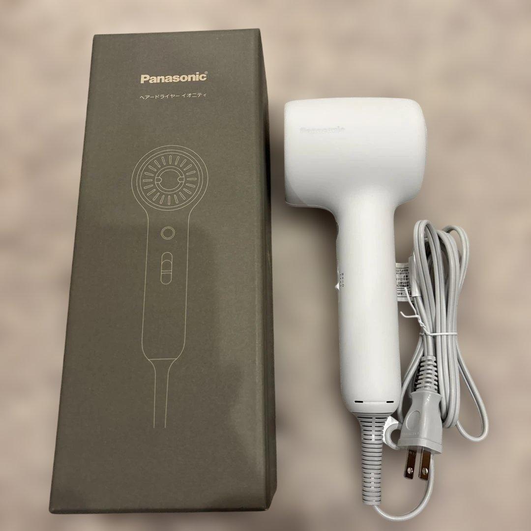 最新モデル　パナソニック　ヘアドライヤー　イオニティ
